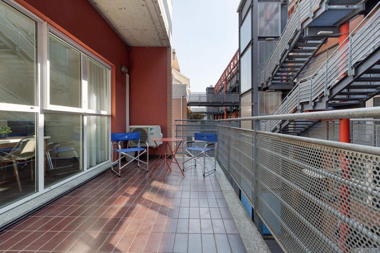 Industrial Design Apartment - With Terrace มิลาน ภายนอก รูปภาพ